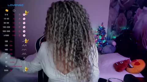 _just_a_queen_3 online show from 01/04/25, 07:13