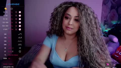 _just_a_queen_3 online show from 02/02/25, 01:19