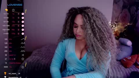 _just_a_queen_3 online show from 02/22/25, 06:30