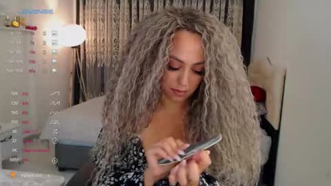 _just_a_queen_3 online show from 09/08/25, 04:28