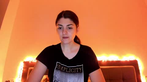 _just_a_simple_girl online show from 01/03/25, 10:41