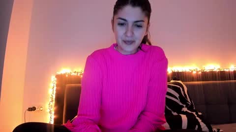 _just_a_simple_girl online show from 01/21/25, 12:29