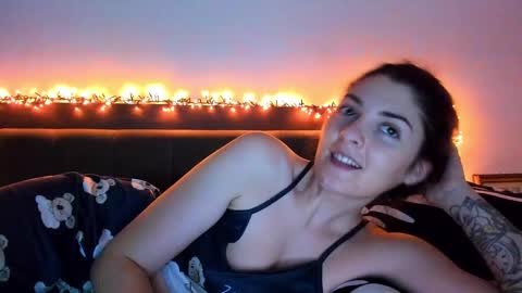 _just_a_simple_girl online show from 02/08/25, 07:27