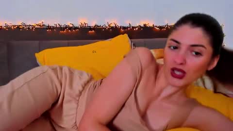 _just_a_simple_girl online show from 11/13/25, 11:31