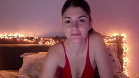 _just_a_simple_girl online show from 11/24/25, 02:39