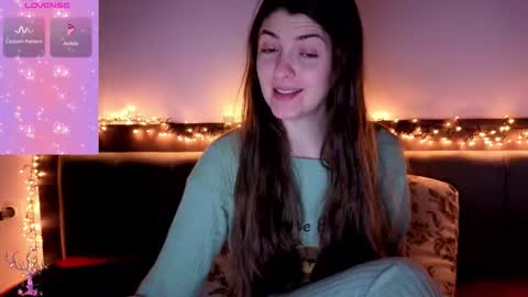 _just_a_simple_girl online show from 02/19/26, 03:13