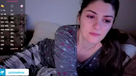 Snapshot of _just_a_simple_girl chatting on 05/01/26, 10:58 _just_a_simple_girl online show from 05/01/26, 10:58