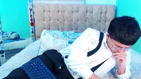 mod online show from 02/20/26, 06:26