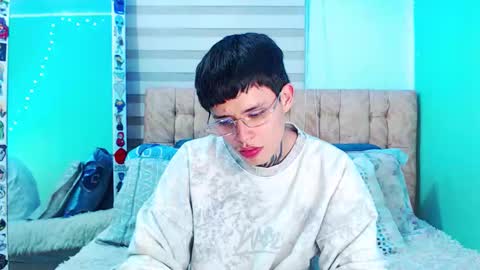 mod online show from 03/19/26, 05:11