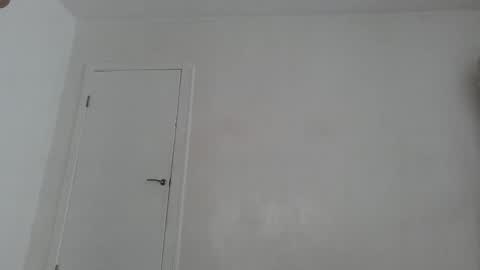 Snapshot of _kapelka_ chatting on 05/20/26, 02:51 KAPELKA online show from 05/20/26, 02:51