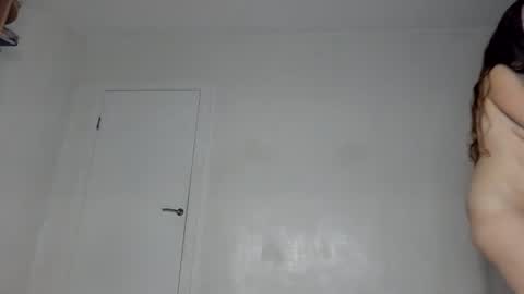 Snapshot of _kapelka_ chatting on 06/15/26, 05:59 KAPELKA online show from 06/15/26, 05:59