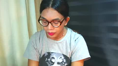 Snapshot of _karie_ chatting on 04/30/26, 09:04 _karie_ online show from 04/30/26, 09:04