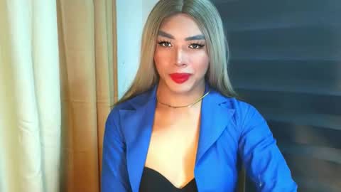 Snapshot of _karie_ chatting on 05/06/26, 02:08 _karie_ online show from 05/06/26, 02:08