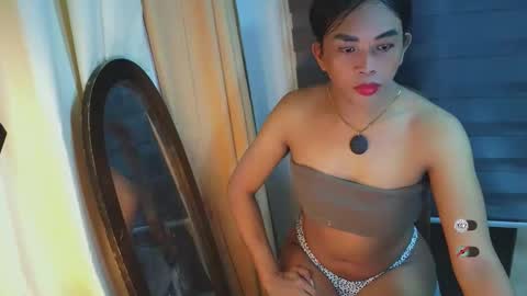 Snapshot of _karie_ chatting on 05/14/26, 03:02 _karie_ online show from 05/14/26, 03:02