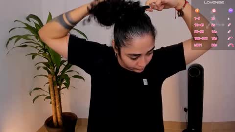     online show from 11/30/25, 07:51