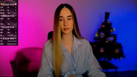 _kellykitten_ online show from 12/17/25, 09:59