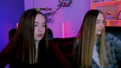 _kellykitten_ online show from 04/17/26, 09:01