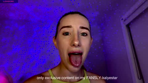 Snapshot of _kellystar_ chatting on 01/22/25, 04:23 Kelly  online show from 01/22/25, 04:23