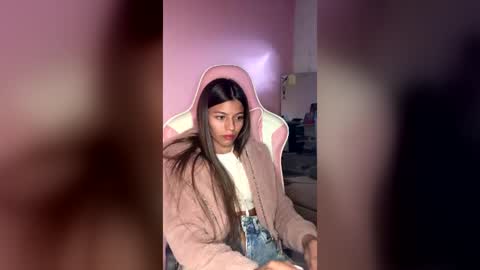 Snapshot of _khloe_sweet chatting on 06/26/26, 08:57 khloe sweet online show from 06/26/26, 08:57