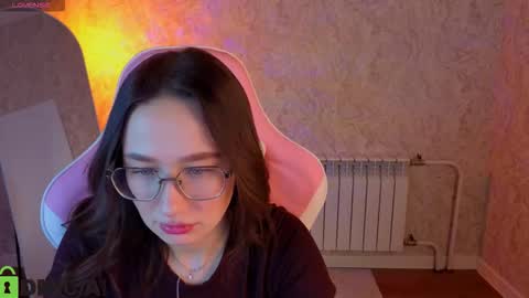 Kiki online show from 02/21/26, 03:51