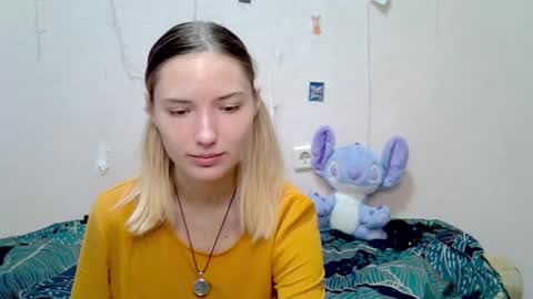 _kikiclark_ online show from 09/23/25, 03:15