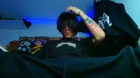 Snapshot of _kingshadows_ chatting on 06/11/26, 02:33 SHADOW online show from 06/11/26, 02:33