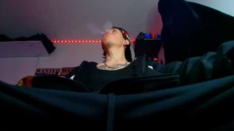 Snapshot of _kingshadows_ chatting on 07/17/26, 04:12 SHADOW online show from 07/17/26, 04:12