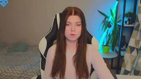 Snapshot of _kirieshka chatting on 01/17/25, 01:46 Molly Emily online show from 01/17/25, 01:46