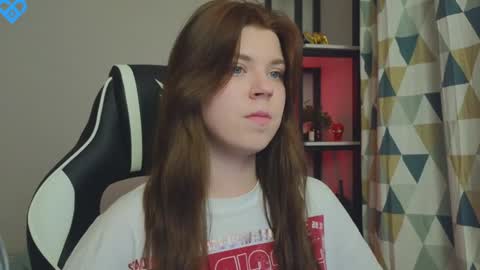 Snapshot of _kirieshka chatting on 01/19/25, 06:00 Molly Emily online show from 01/19/25, 06:00