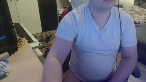 Snapshot of _kitsu_ chatting on 02/04/25, 04:39 _kitsu_ online show from 02/04/25, 04:39