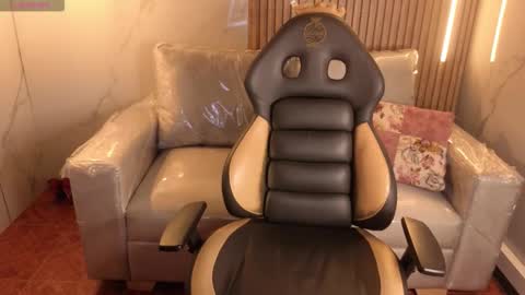 _kitten_1 online show from 01/06/26, 03:10