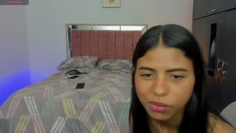 your favorite girl online show from 12/13/24, 05:49