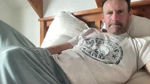 Kiwi online show from 10/27/25, 09:30