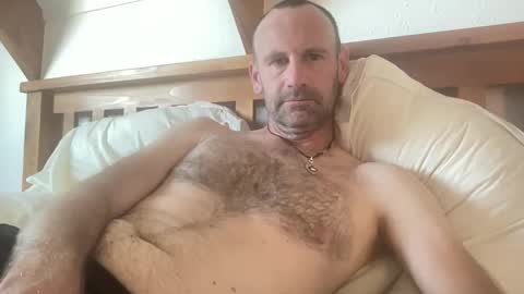 Kiwi online show from 11/24/25, 02:00