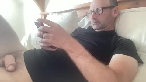 Kiwi online show from 11/28/25, 09:39