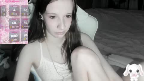  kuro  online show from 04/12/26, 03:17