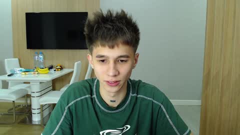 Snapshot of _kurt chatting on 12/01/24, 09:15 Kurt online show from 12/01/24, 09:15