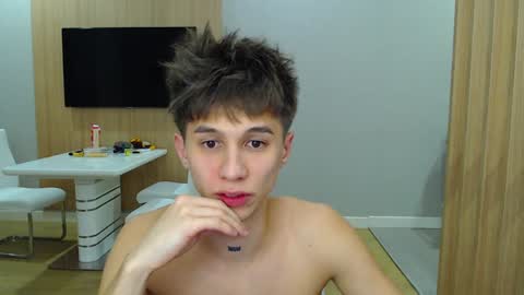 Snapshot of _kurt chatting on 12/17/24, 04:21 Kurt online show from 12/17/24, 04:21