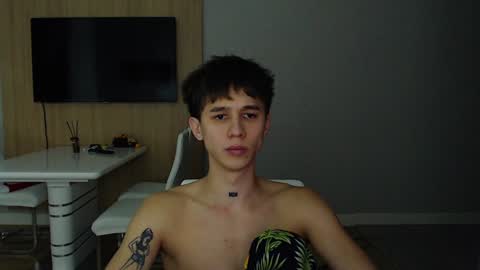 Snapshot of _kurt chatting on 01/03/25, 04:33 Kurt online show from 01/03/25, 04:33