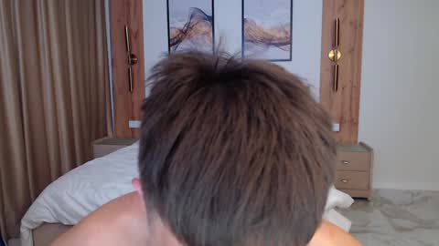 Snapshot of _kurt chatting on 02/02/25, 04:37 Kurt online show from 02/02/25, 04:37