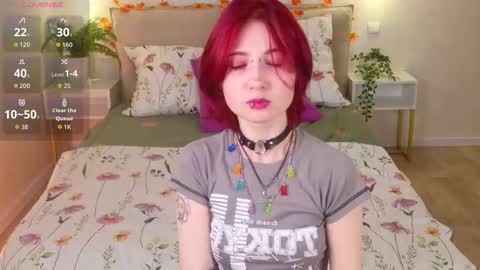 Snapshot of _l_o_r_r_y_ chatting on 10/25/25, 01:51 _l_o_r_r_y_ online show from 10/25/25, 01:51