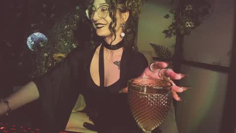 Lady Luna online show from 01/17/25, 12:20