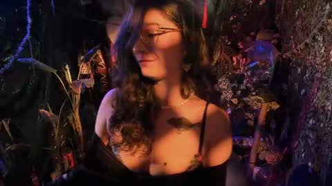 Snapshot of _lady_luna_ chatting on 06/20/26, 12:14 Lady Luna online show from 06/20/26, 12:14