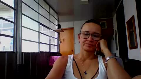 SANDRA online show from 10/12/25, 10:09