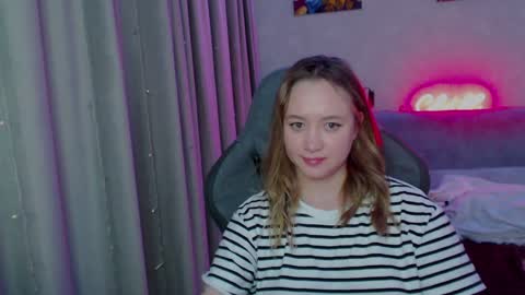 _lalune_ online show from 01/06/25, 04:04