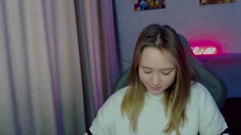 _lalune_ online show from 01/15/25, 06:54