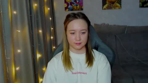 _lalune_ online show from 01/29/25, 04:15