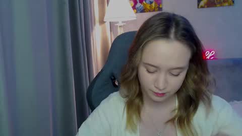 _lalune_ online show from 02/22/25, 07:03