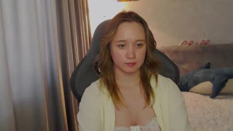 _lalune_ online show from 02/27/25, 05:02