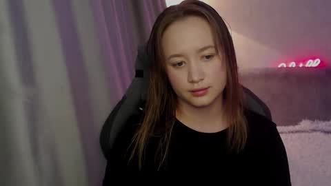 _lalune_ online show from 09/25/25, 11:14